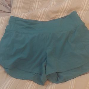 Lululemon speedup shorts size 6